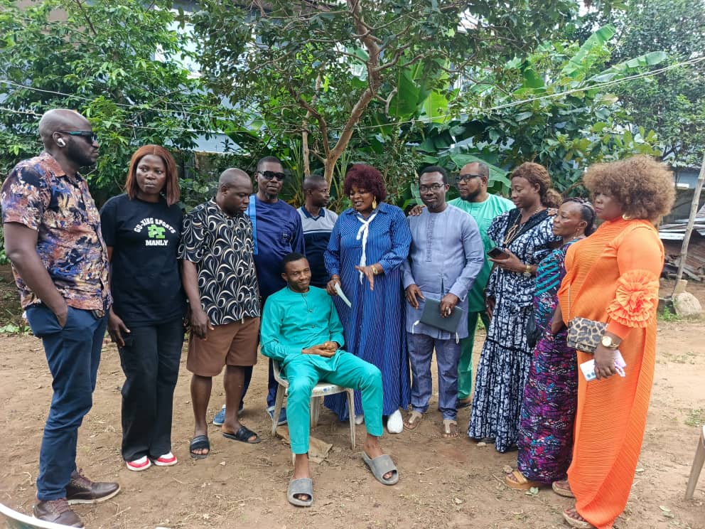 Pictures and videos of  condolence visit to Mr Omokhidion